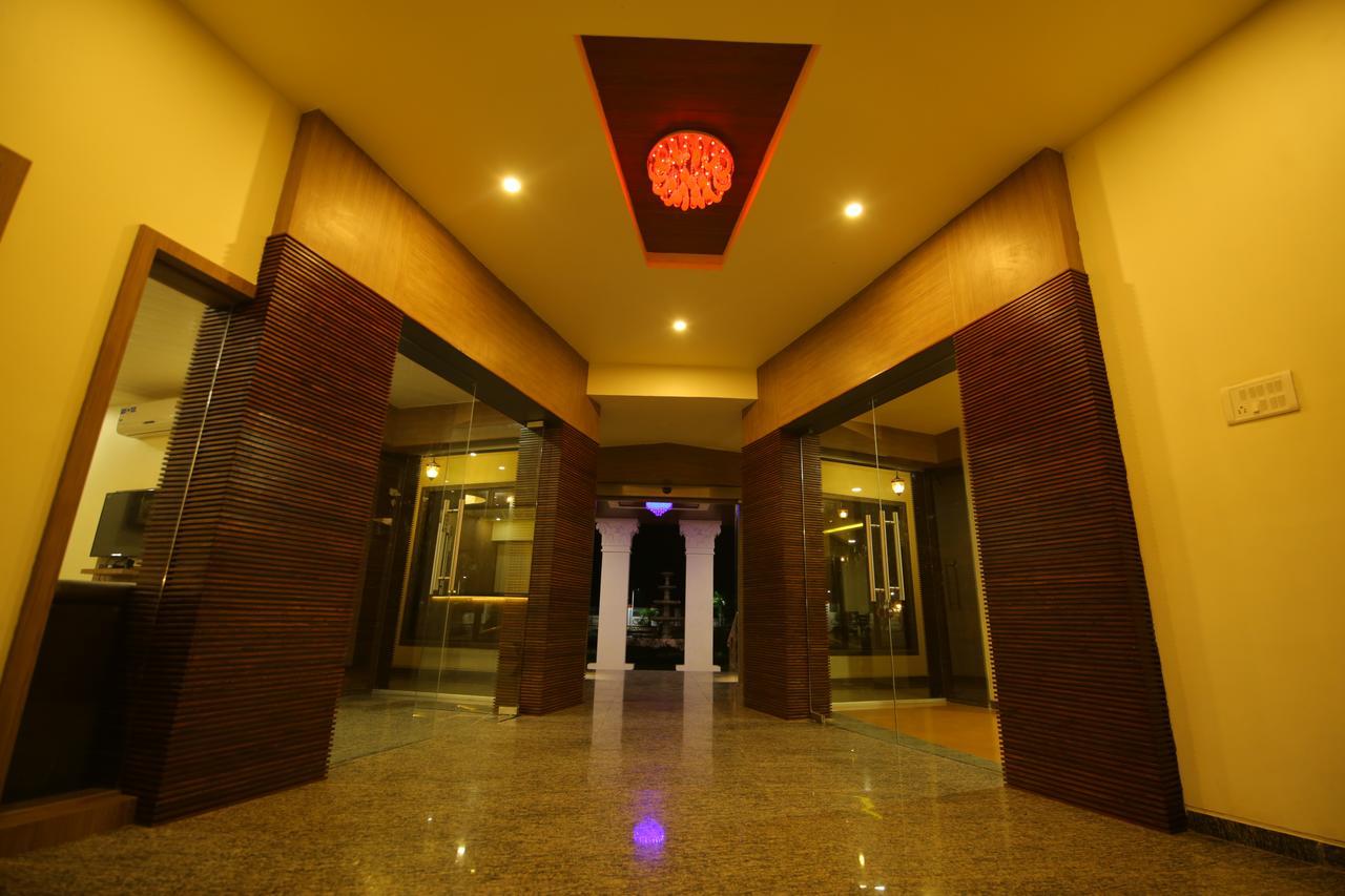 Saubhagya Inn International Lucknow Extérieur photo