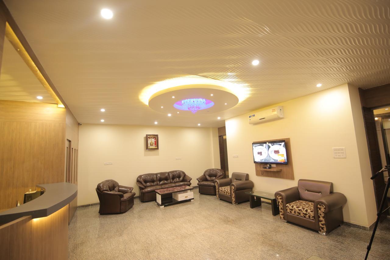 Saubhagya Inn International Lucknow Extérieur photo