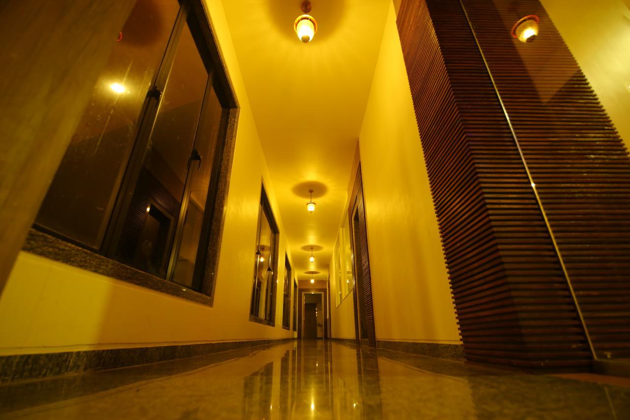 Saubhagya Inn International Lucknow Extérieur photo