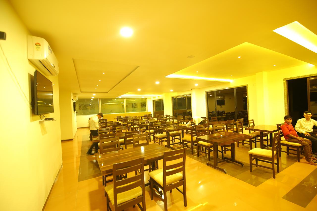 Saubhagya Inn International Lucknow Extérieur photo