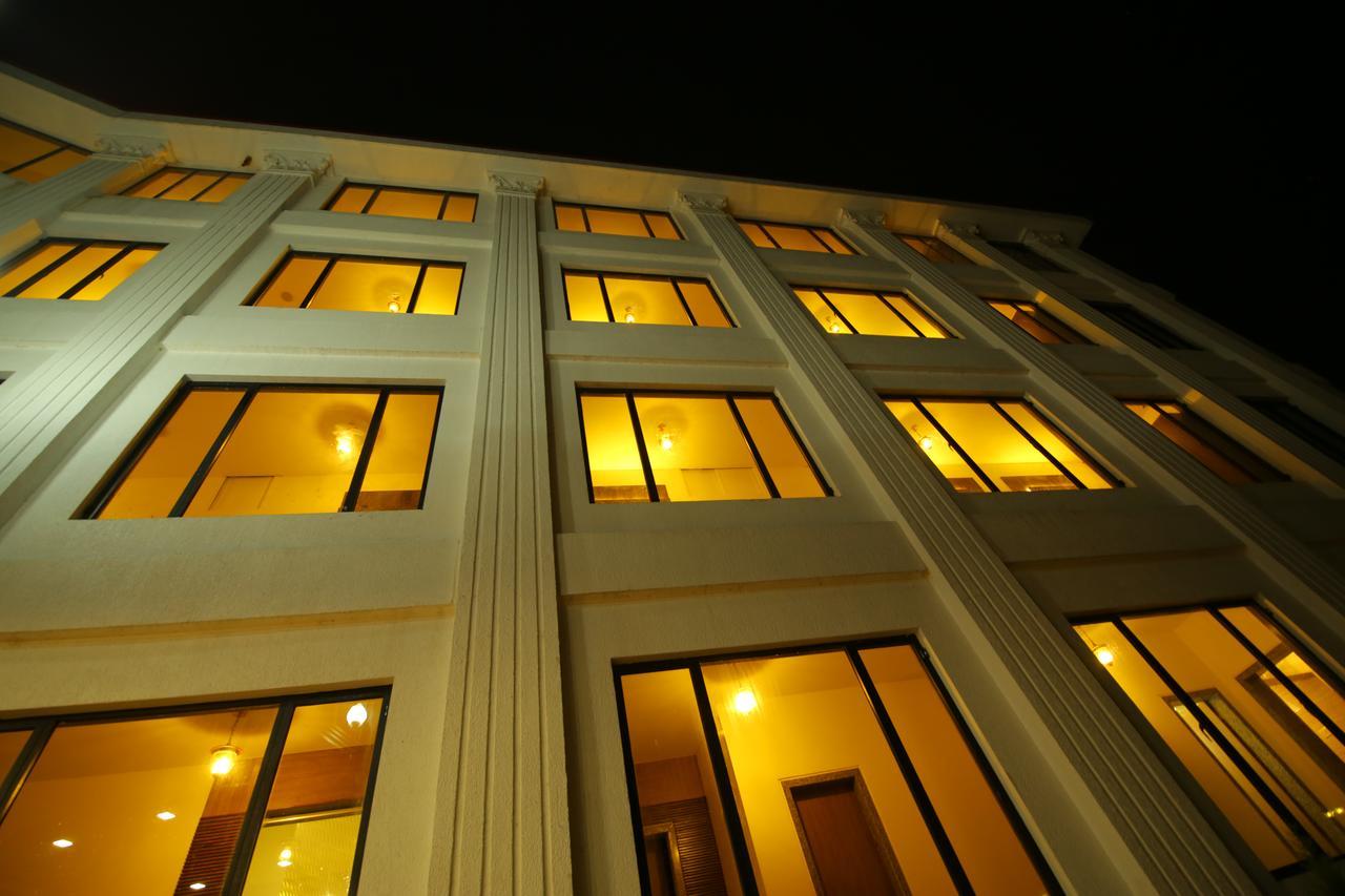 Saubhagya Inn International Lucknow Extérieur photo