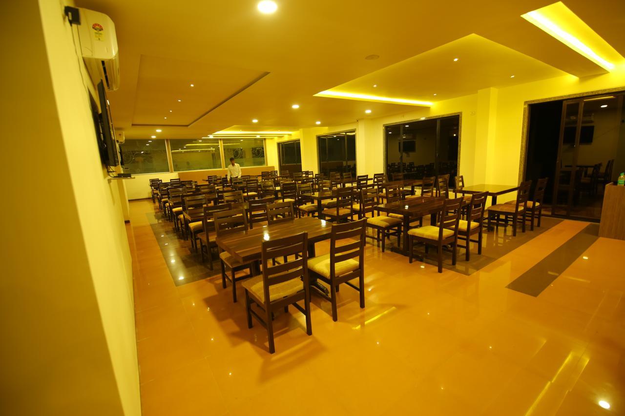 Saubhagya Inn International Lucknow Extérieur photo