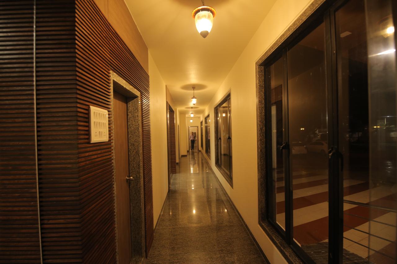 Saubhagya Inn International Lucknow Extérieur photo